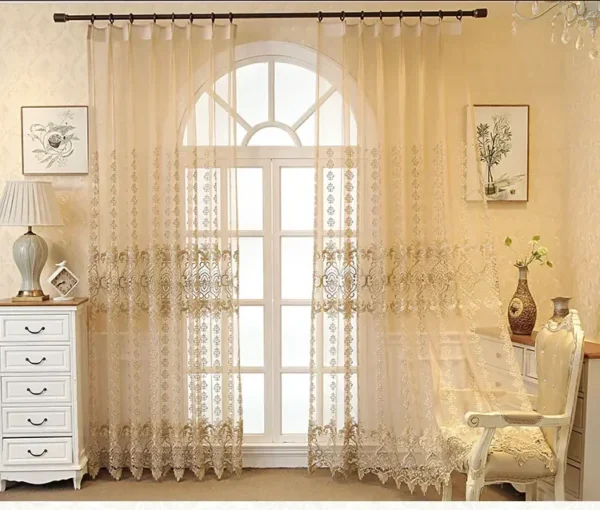 RIDEAU EN TULLE BEIGE