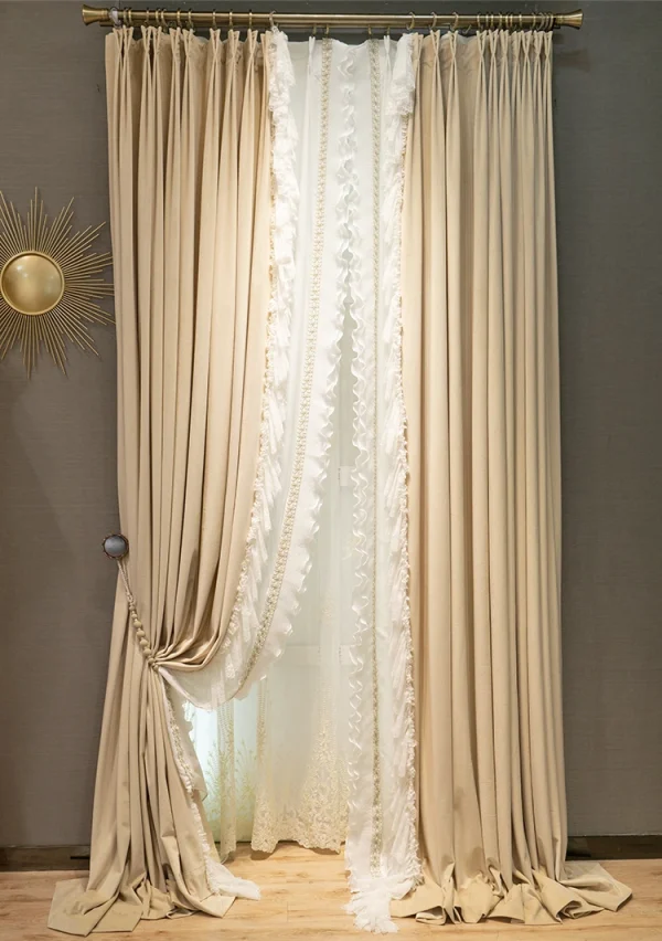 RIDEAU FRANCAIS EN DENTELLE